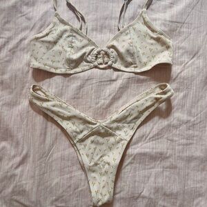 Lahana floral bikini